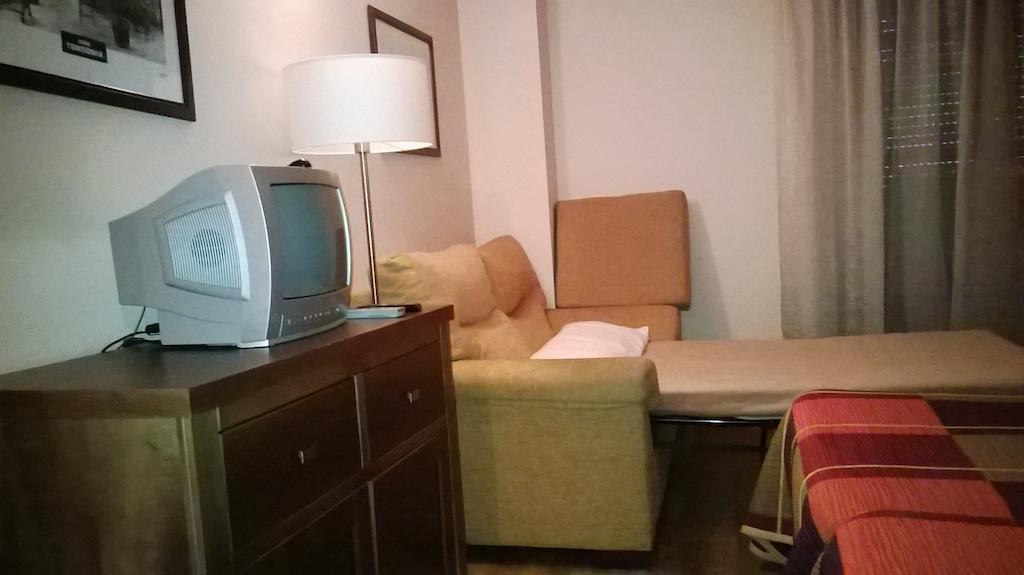 Hostal Patron Кастаньярес-де-Риоха Номер фото