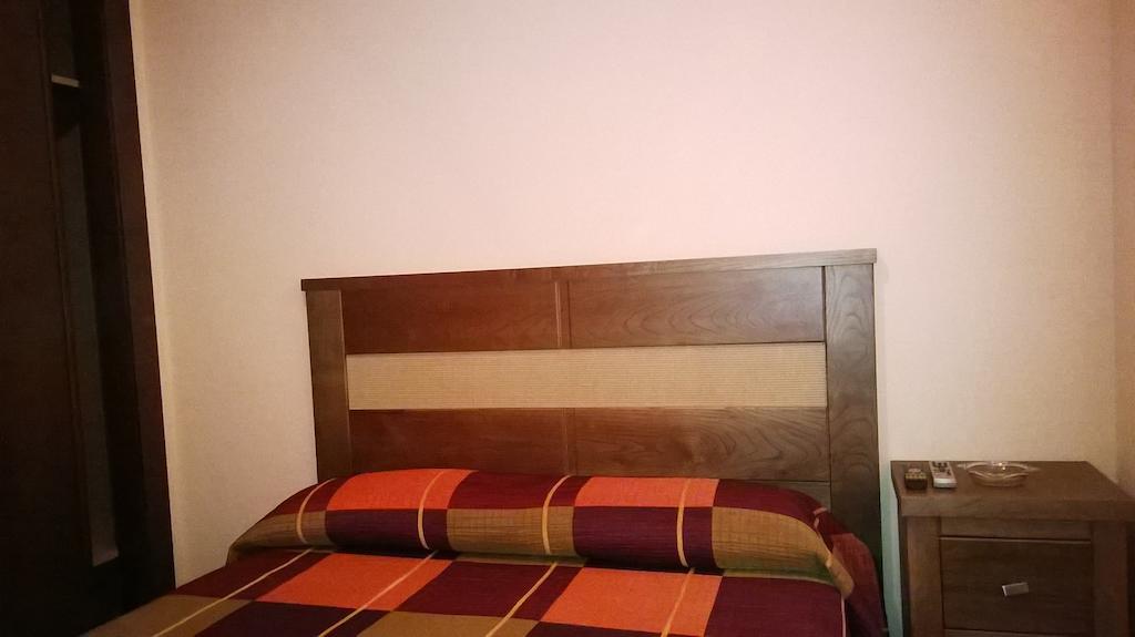 Hostal Patron Кастаньярес-де-Риоха Номер фото